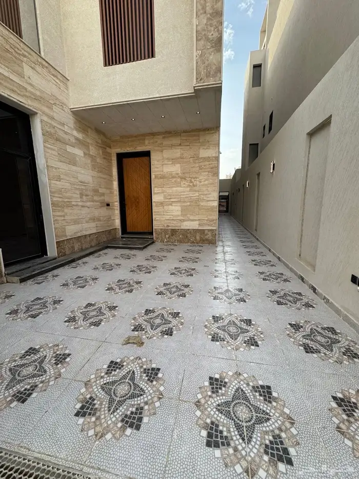 للبيع فيلا درج داخلي حي الجنادريه 0