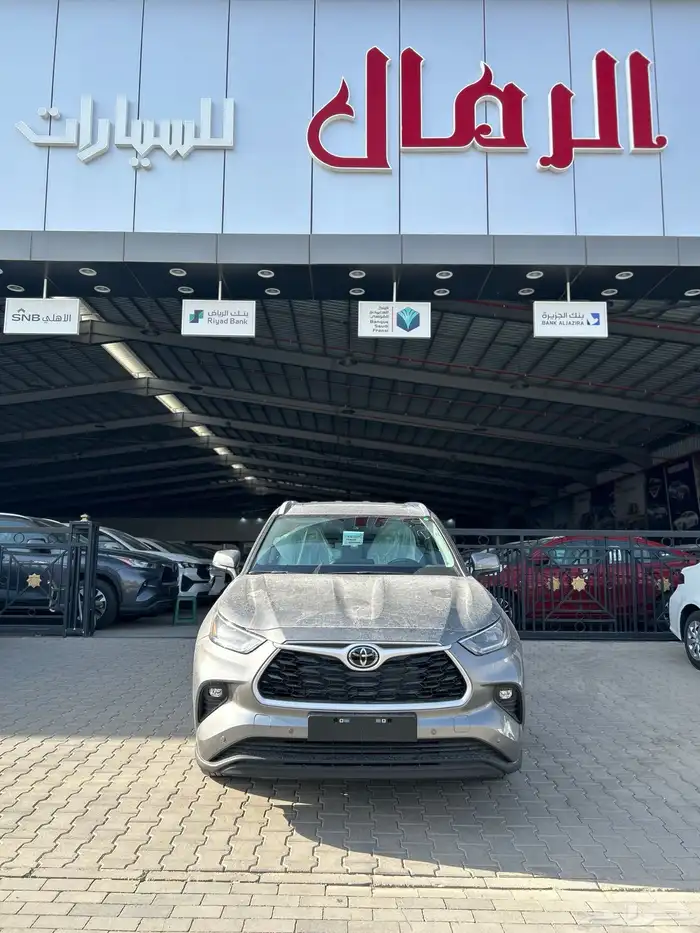 تويوتا   هايلاندر GLE هايبرد رمادي 158700 شامل الضريبة 0