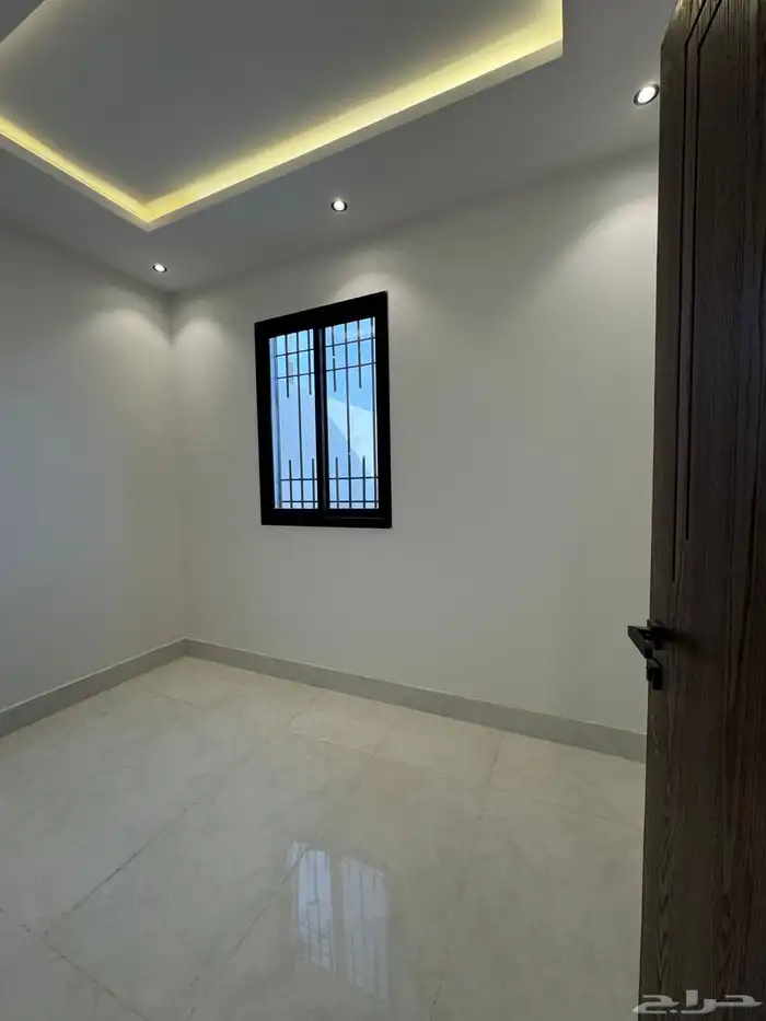 للبيع فيلا درج داخلي حي الجنادريه 20