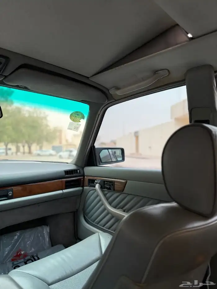 للبيع مرسيدس 560 SEL 32