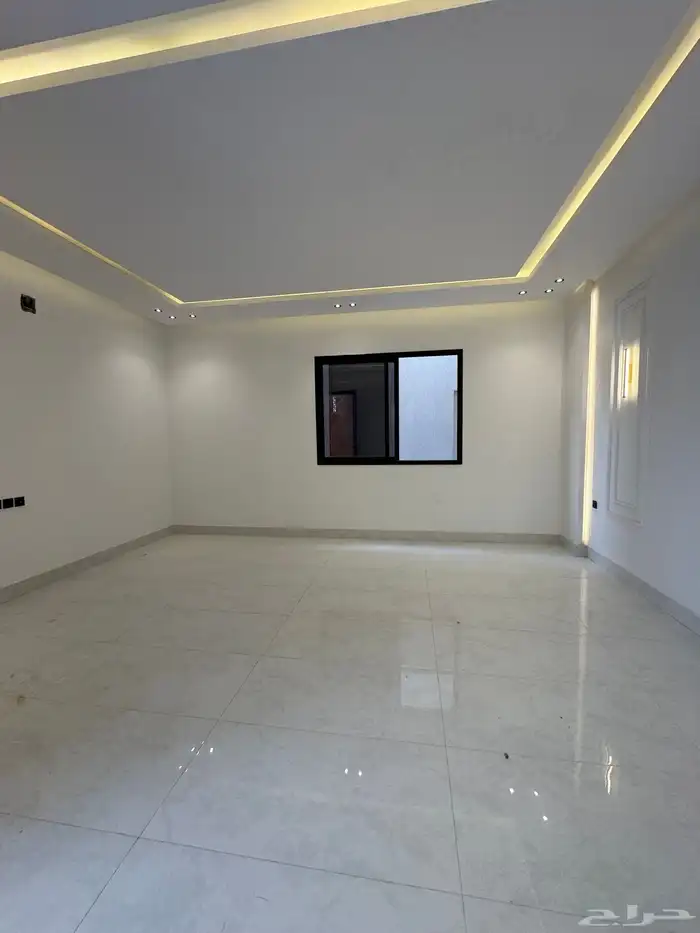 للبيع فيلا درج داخلي حي الجنادريه 2