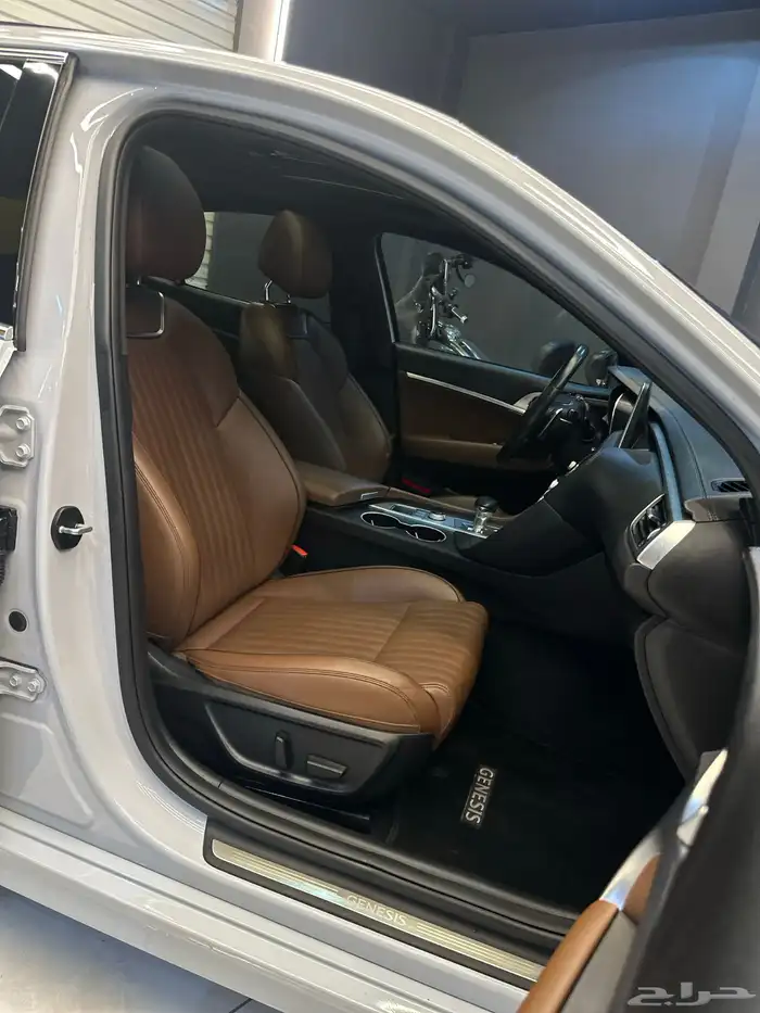جينسس V6 G70 2020 37