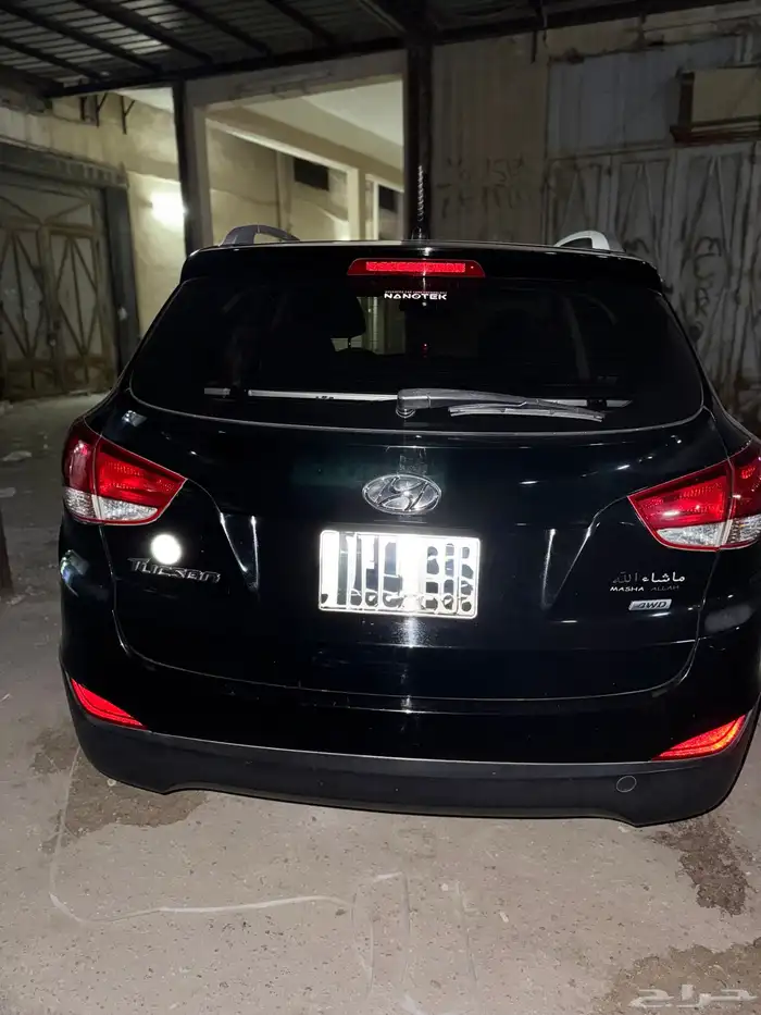 توسان 2015 نصف فل بحالة ممتازة دفع رباعى سقف بانوراما 2