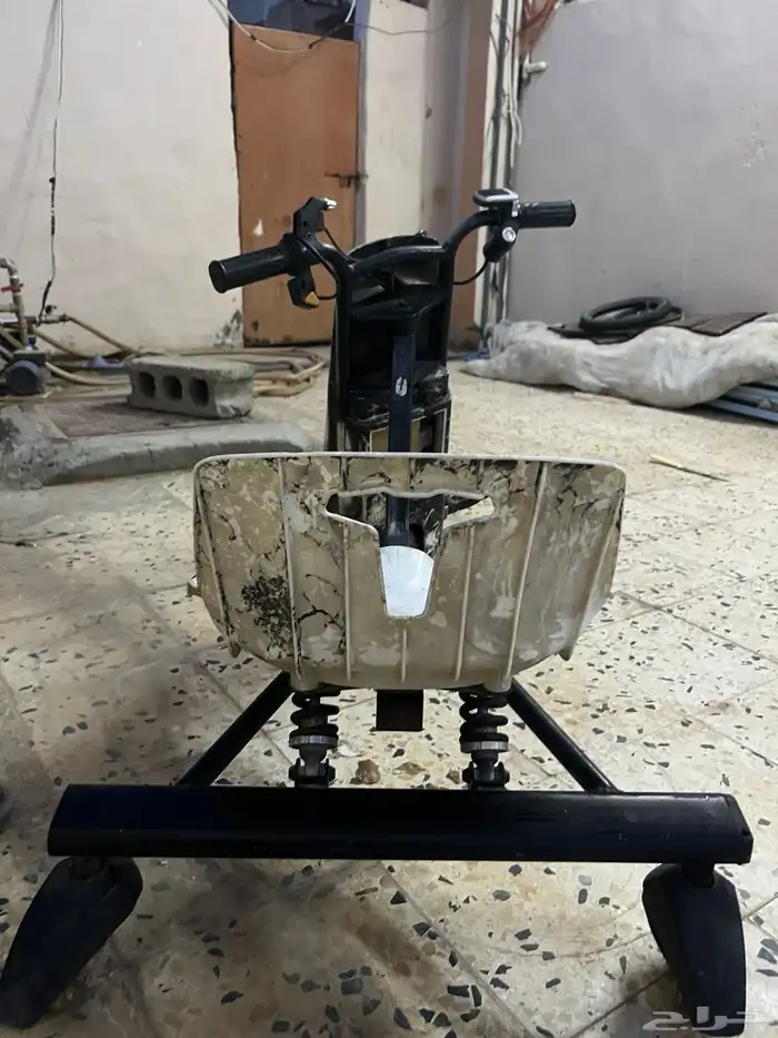 سكوتر بطاريه جديده ونضيف ناقصه شاحن الحد 250 0