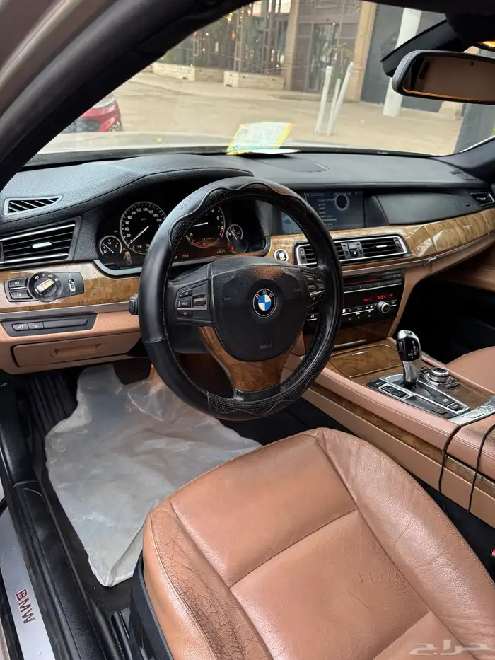 للبيع بي ام دبليو 740 Li موديل 2010 بودي بلد 20