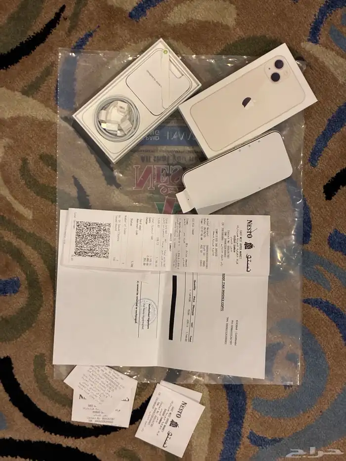 ايفون 13 ابيض شبه وكالة مافيه ولا عيب البيع مستعجل 2