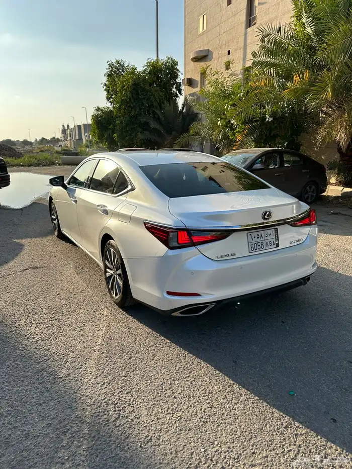 لكزس ES350 CA موديل 2019 1