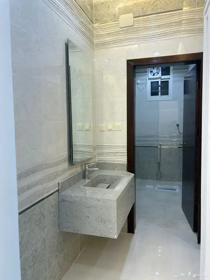 شقه في خميس مشيط ثاث 7