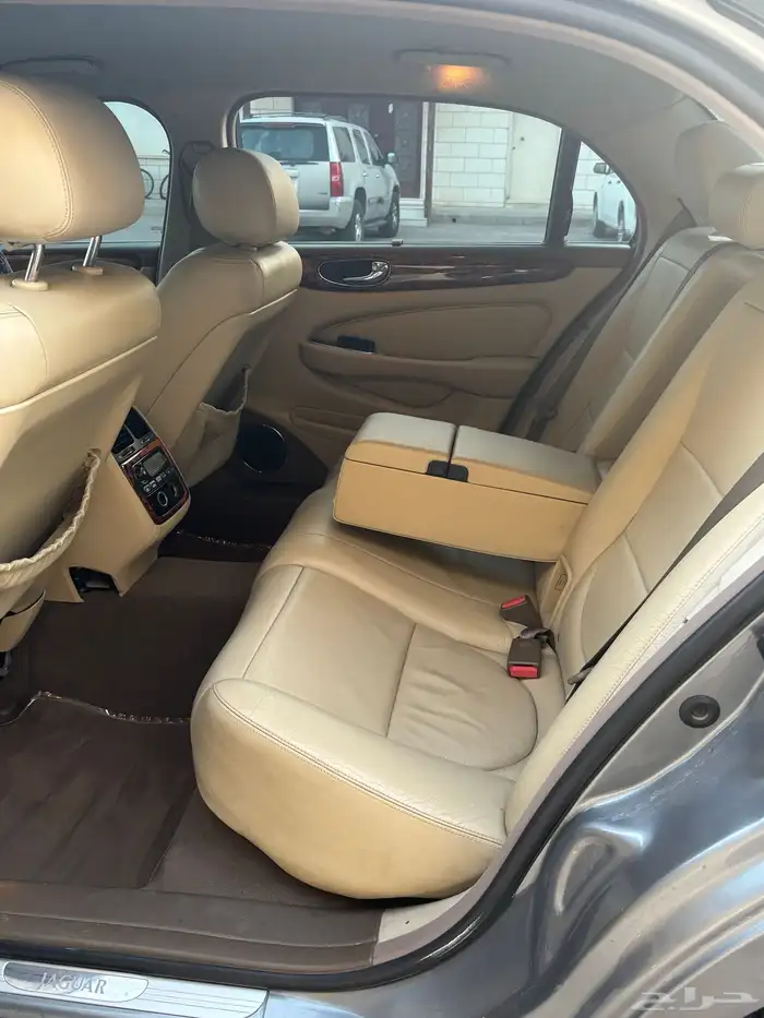 جاكوار 2007 XJ6 L بحاله ممتازه 7