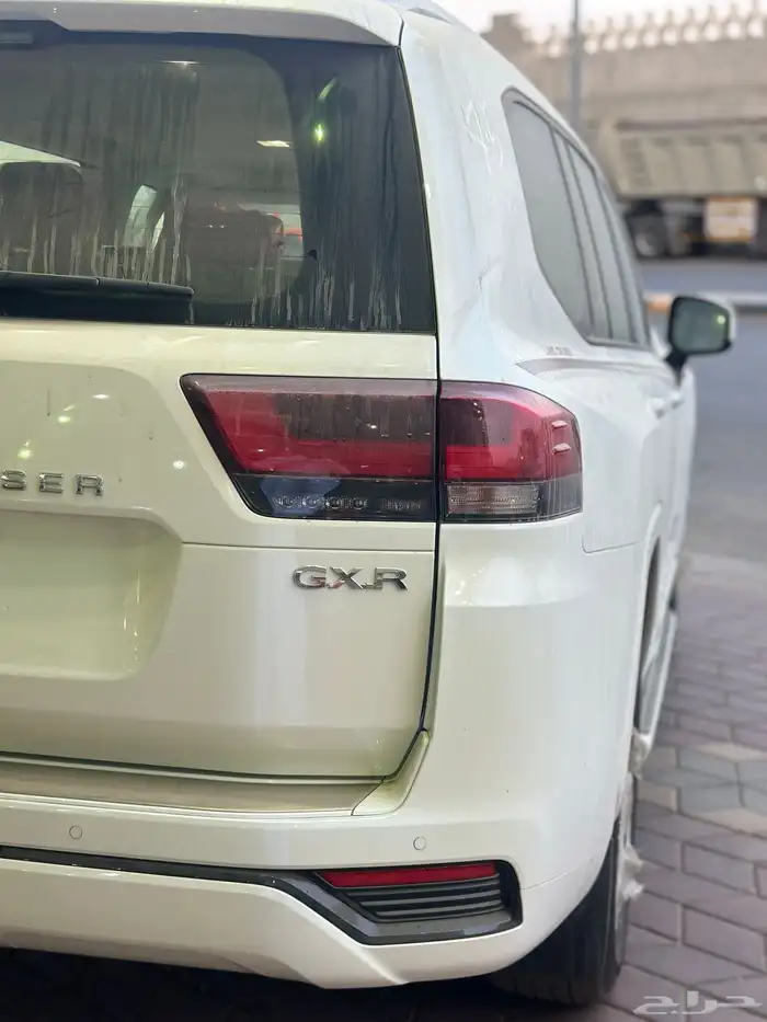 تويوتا لاندكروزر 2025 بنزين GXR فئة L4 خليجي 6