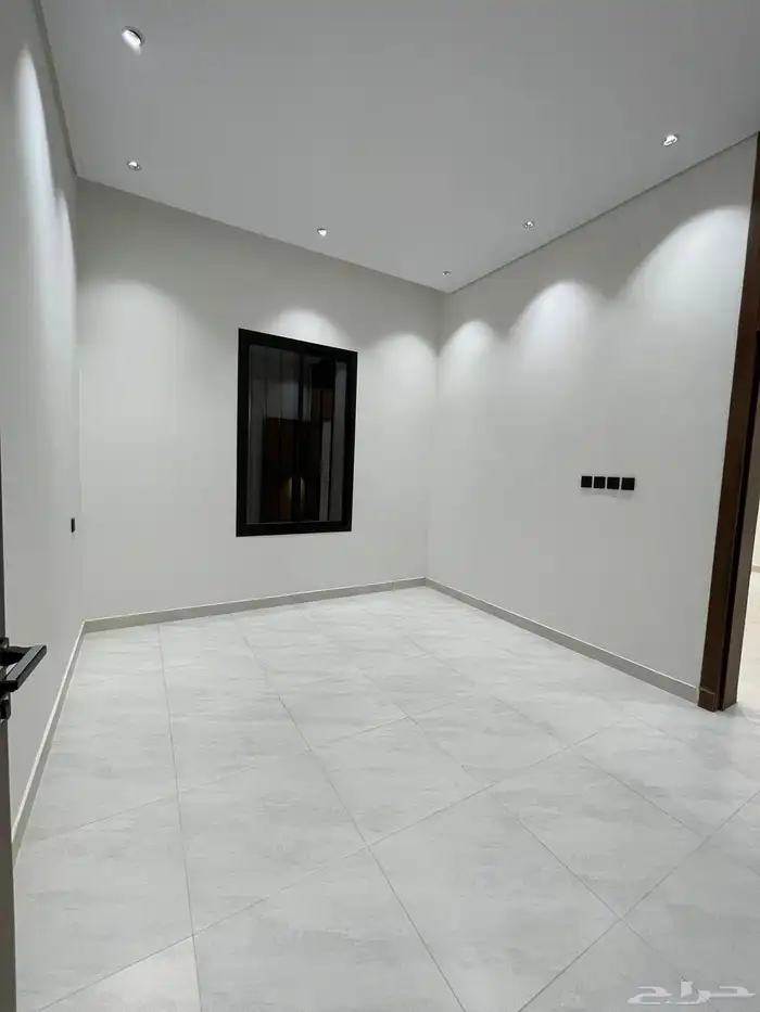 للبيع شقق روف أرضي وعلوي تشطيب راقي بالمحاله ابها 5