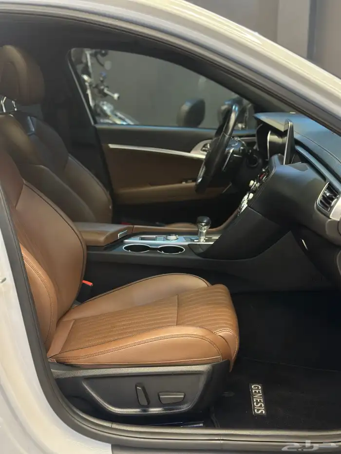 جينسس V6 G70 2020 38