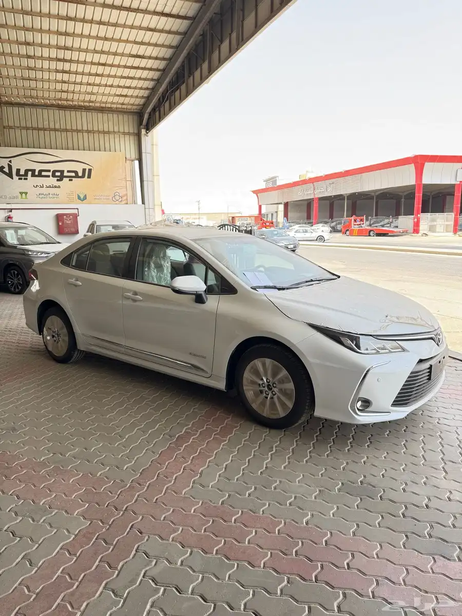تويوتا كورلا XLI المطور بنزين 2025 index