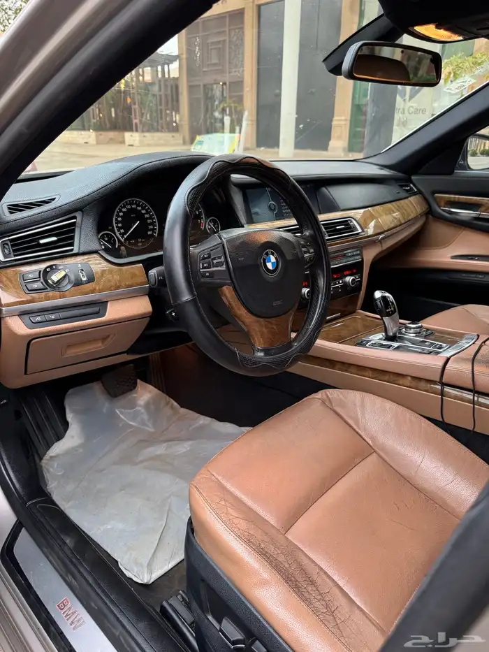 للبيع بي ام دبليو 740 Li موديل 2010 بودي بلد 19