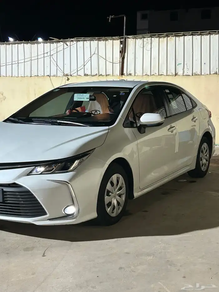 كروله مديل 22 مكينه كبيره 2000ss مالك واحد من الوكاله 7