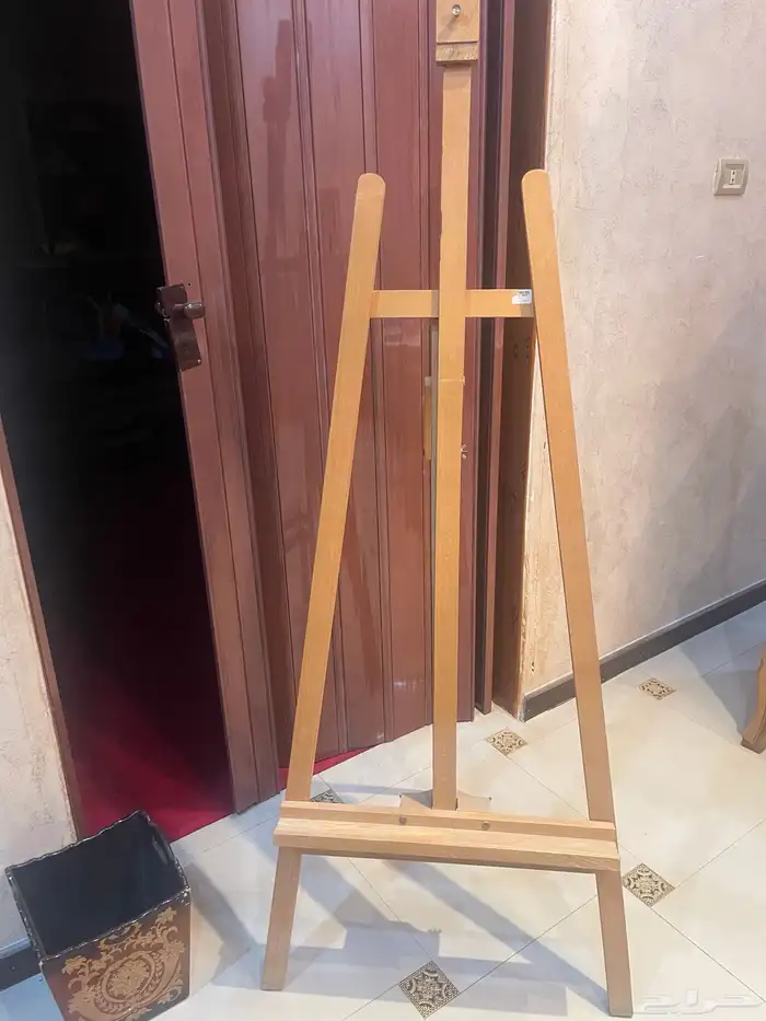 ادوات (مرسم ) ( شاشه عرض )( سلم المنيوم ) 0