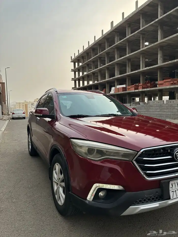 للبيع FAW بسترن x80 مالك اول  كل قطعها المكنيكيه قطع مازدا 3