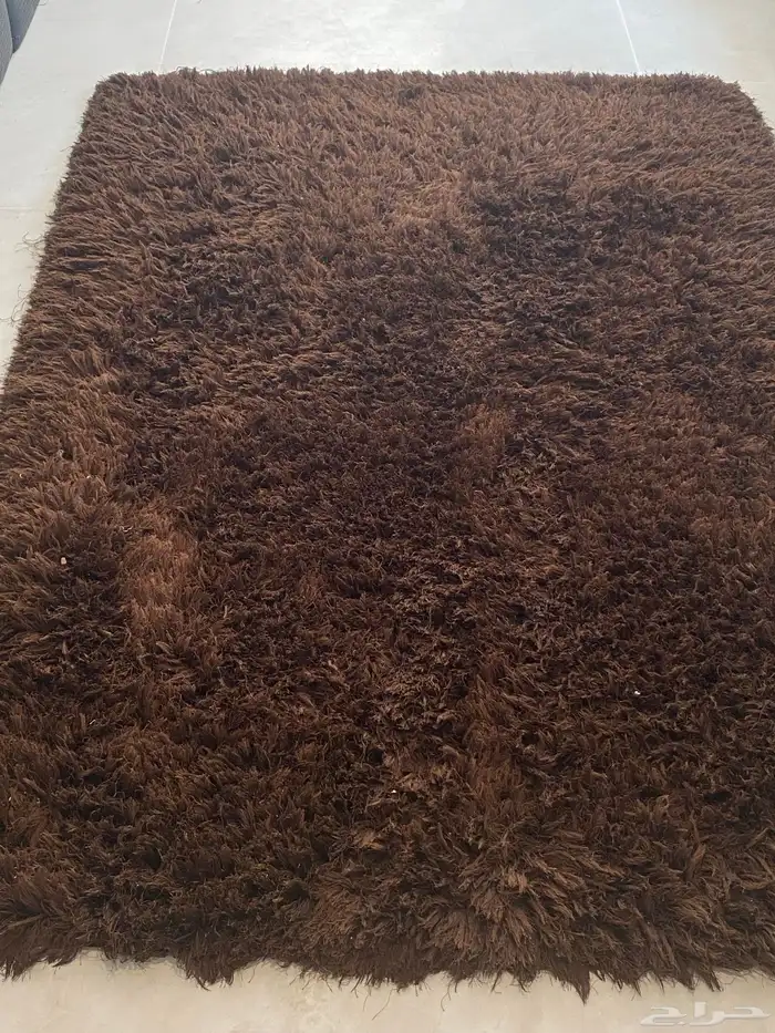 سجادة بحالة جيدة جدا 0