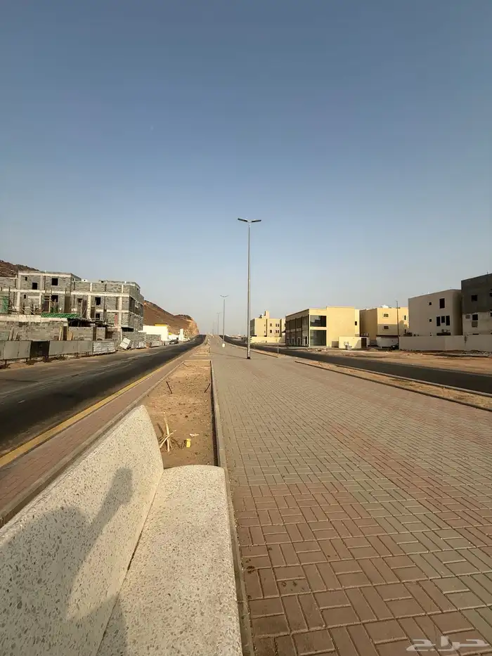 للبيع ارض تجارية في مخطط السلام م623 شارع35م شمالي 10