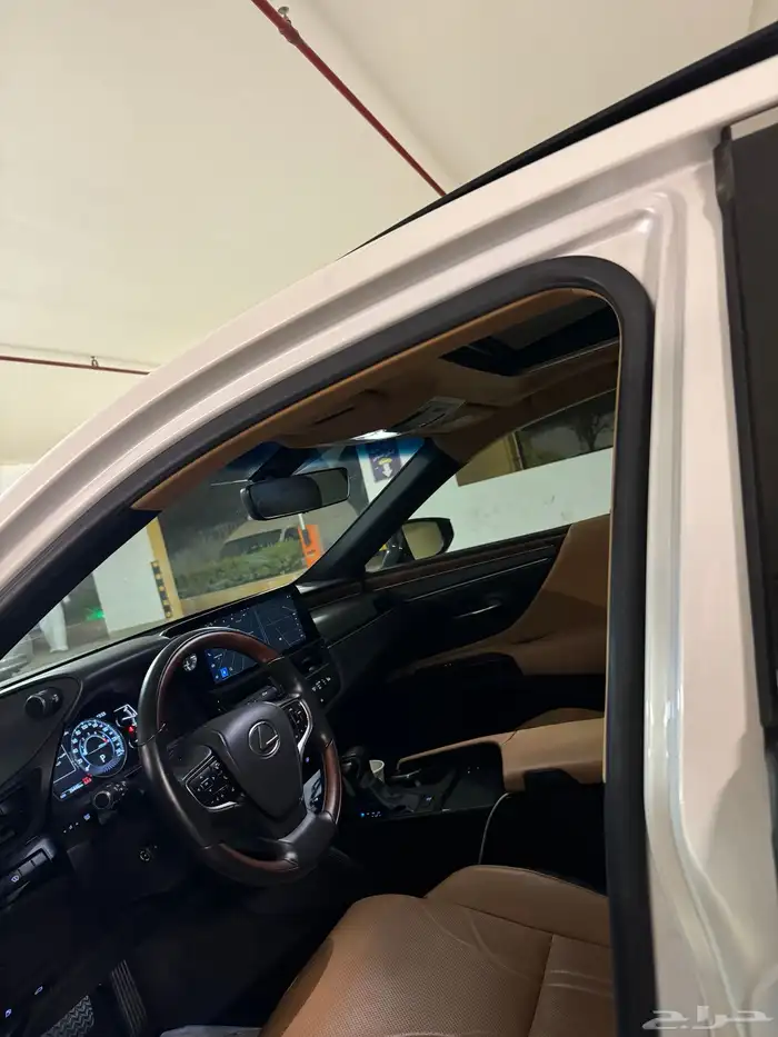 لكزس es 350 2023 ابيض لؤلؤي 8