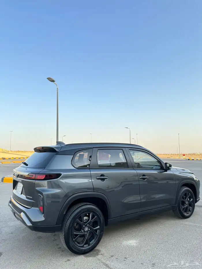 اوربان كروزر 2025 شبه الاصفار 17