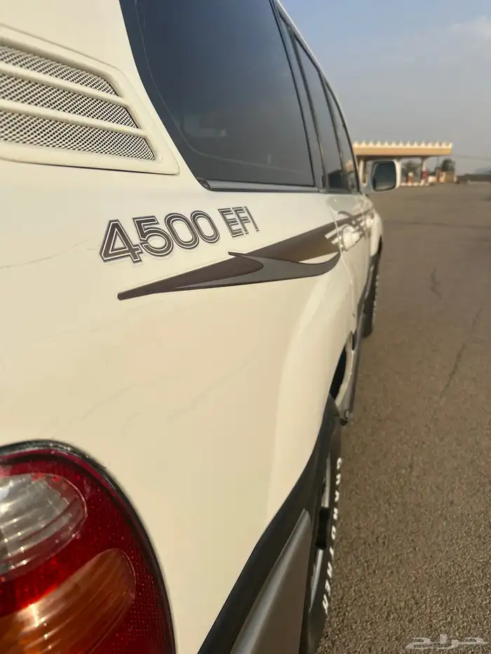 جيب جي اكس ار 2002 3