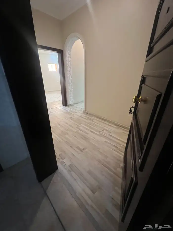 شقة فاخرة للإيجار السنوي حي المروة 5