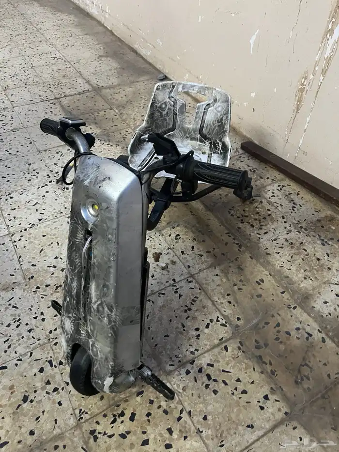 سكوتر بطاريه جديده ونضيف ناقصه شاحن الحد 250 2