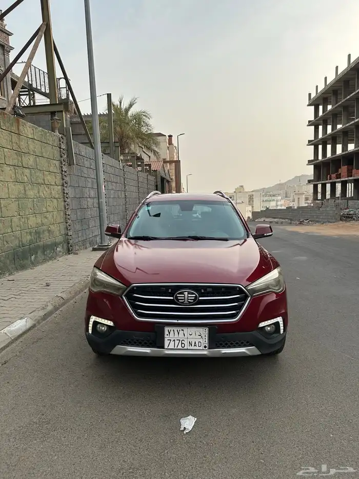 للبيع FAW بسترن x80 مالك اول  كل قطعها المكنيكيه قطع مازدا 9