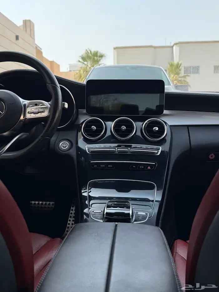 مرسيدس 2020 - C200 AMG KIT استخدام شخصي من باب الوكالة 32