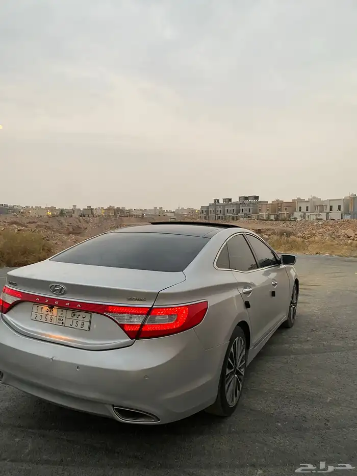 للبيع أزيرا 2012 3