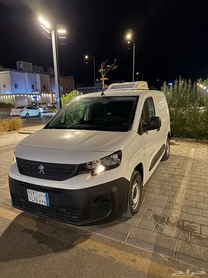 بيجو 4