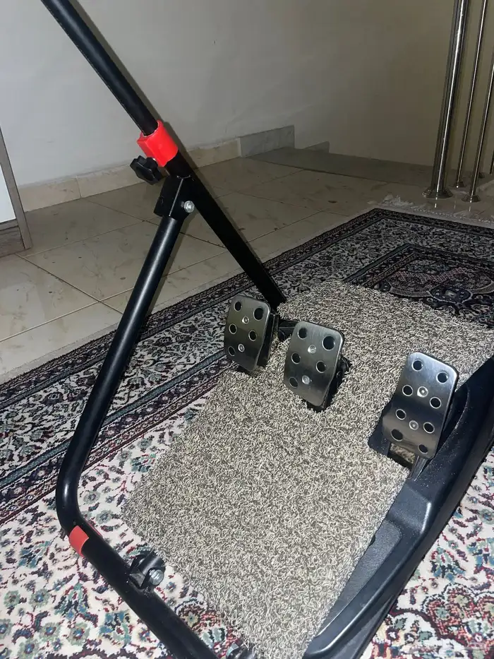السلام عليكم سيت اب كامل دركسون G920 و VR Quest 2 128GB 7