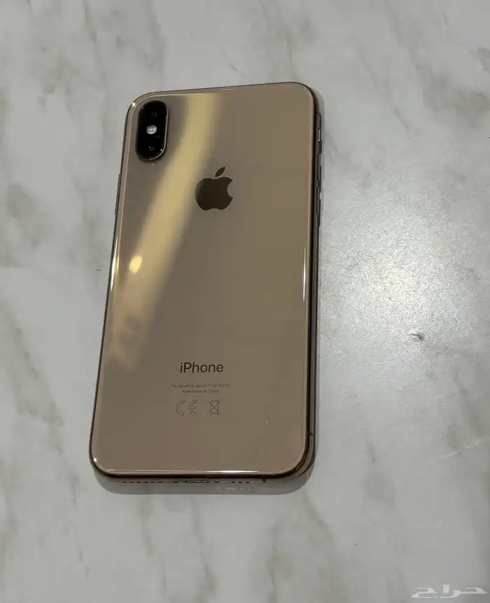 ايفون XS لون ذهبي السعه 256 غيغابايت 0