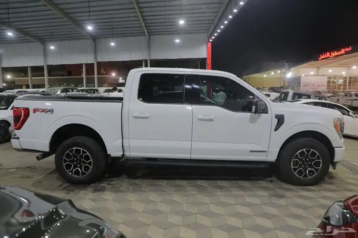 فورد F150 2023 XLT غمارتين نص الفل ضمان وصيانه 4