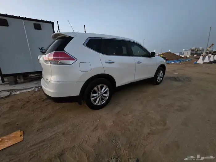 نيسان اكس تريل 2