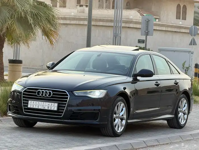 اودي A6 فل كامل 2016 بحالة الوكاله 4