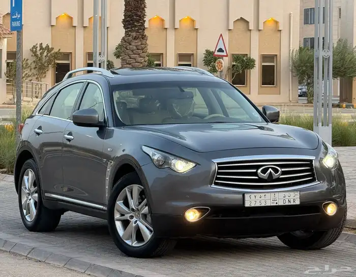 انفينتي QX70 فل كامل للمستخدم 14