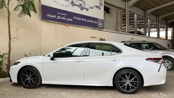 كامري 6 سلندر 2021 SE (سعودي) 6