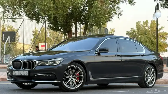 بي ام دبليو 730Li 2018 ( منوة المستخدم ) 1