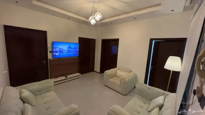 شقة للايجار موثثة بسطح VIP 28