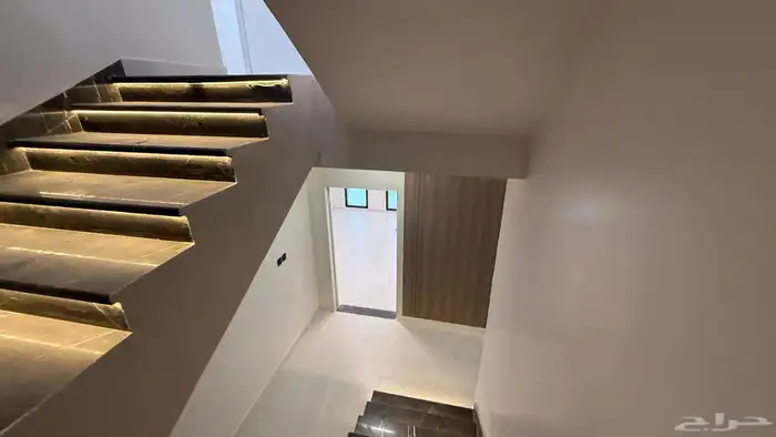 فيلا 8