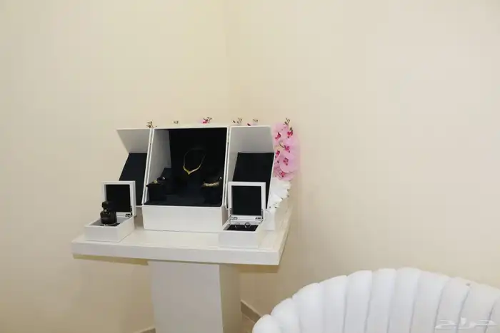 طاولة استقبال - طقم شبكه - كرسي كوشه مع المراكن 5