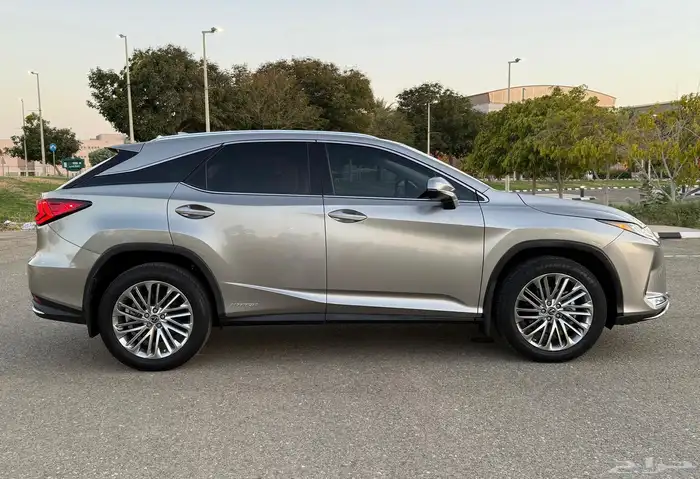 Lexus RX Hybrid 450 V6 2022 ممشى قليل جدا 8
