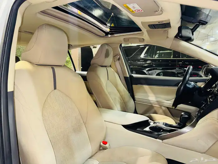 تويوتا كامري 2022 GLE (بحاله ممتازه) 11
