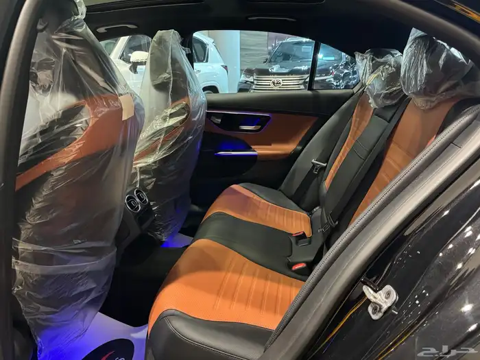 مرسيدس C200 AMG موديل 2025م (وارد كوريا) 12