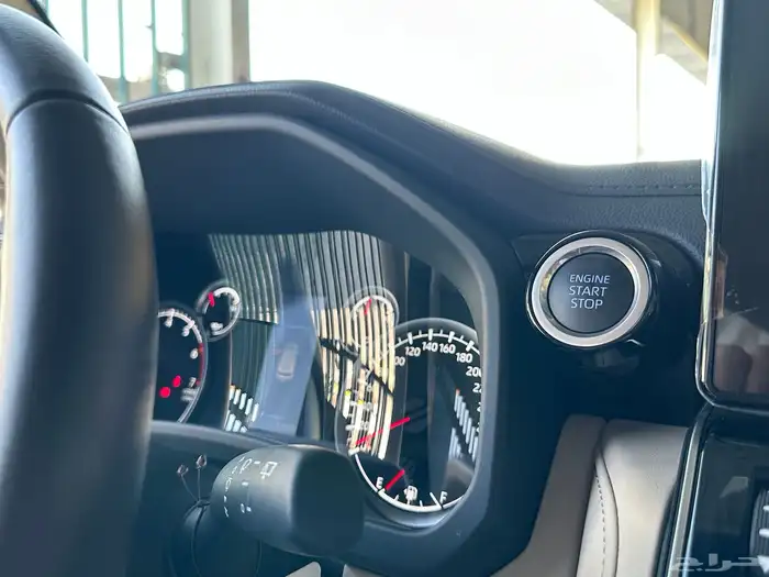 جيب L4 GXR ماشي 13 ألف كم سعودي  بحالة الوكالة 40
