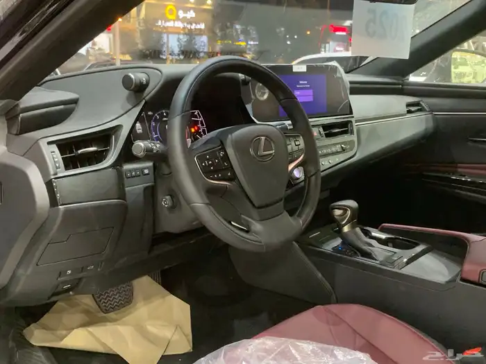 لكزس استاندر ES350 بريمي 2025 8