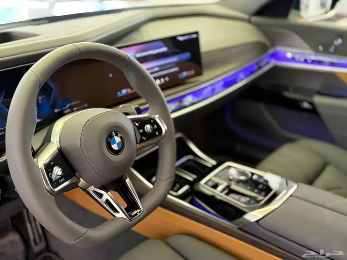 للبيع BMW 740 M KIT Individual موديل 2026 بأقل سعر عالاطلاق 10