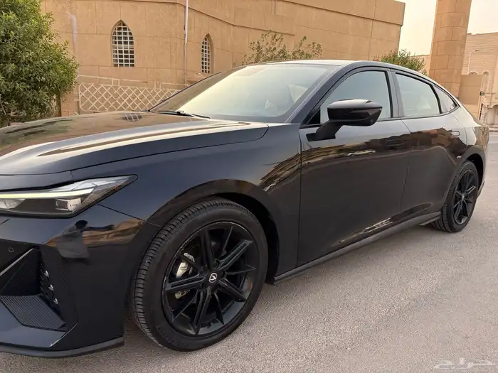 للبيع شانجان UNI-V 2023 إليت اسود 8